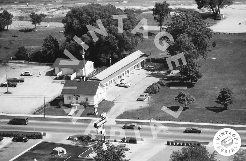 Beach Motel - 1984 Aerial Photo